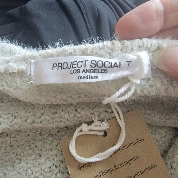 Project Social T Cropped Sweater with Balloon Sleeves. NWT. Size M. - Picture 6 of 9